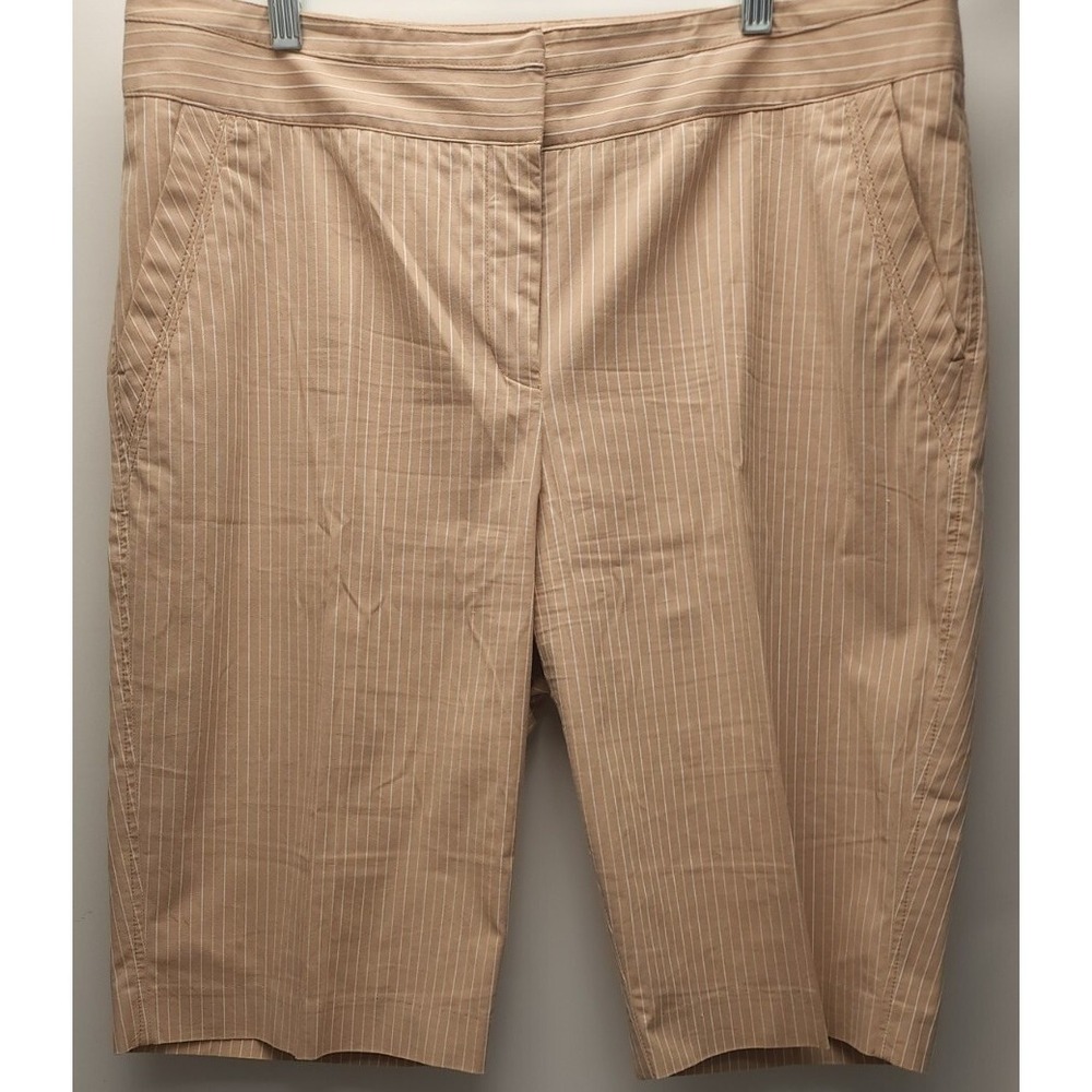 Womens Size 14 Apostrophe Stretch Casual Shorts Cream